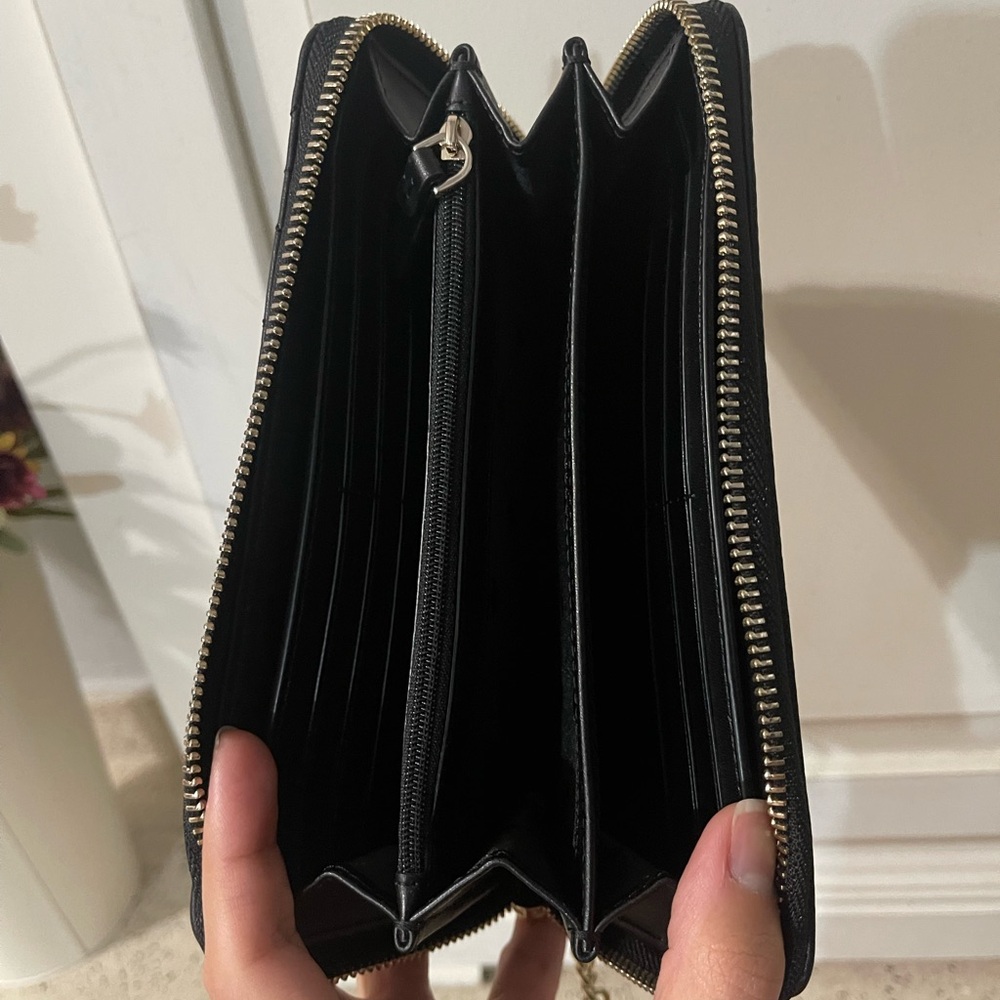Kate Spade NWOT Black Quilted Wallet - Picture 6 of 9